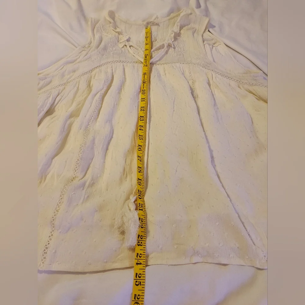 Miss Me Cream Boho Flowy Feminine Sleeveless Blouse With Tassel Ties - Picture 6 of 9